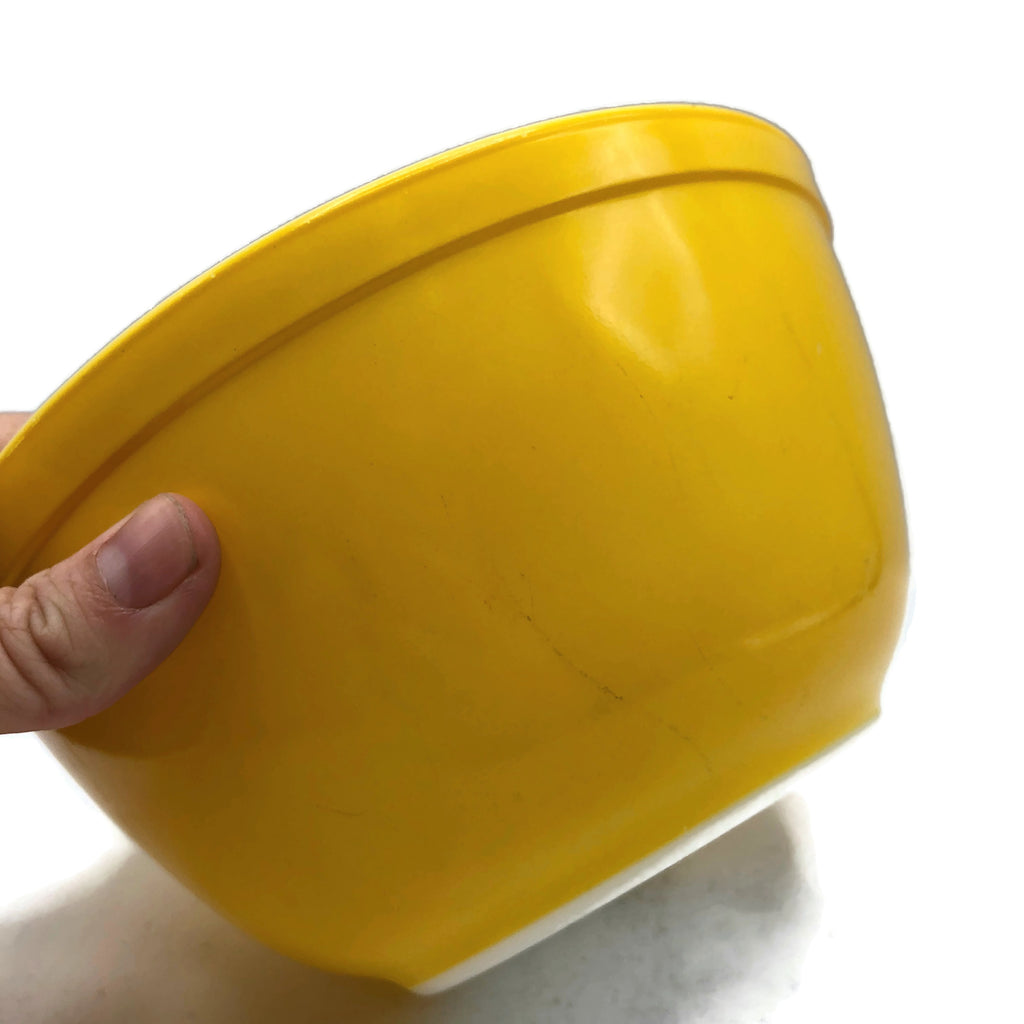 Vintage Pyrex Nesting Mixing Bowls