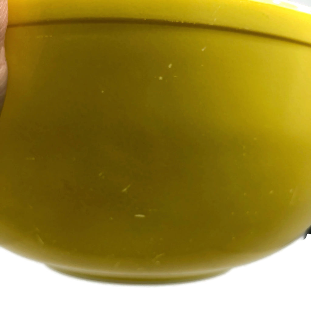 Vintage 4 Piece Pyrex Nesting Bowl Set