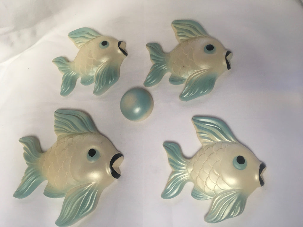 Vintage Wall Fish & Bubble Set
