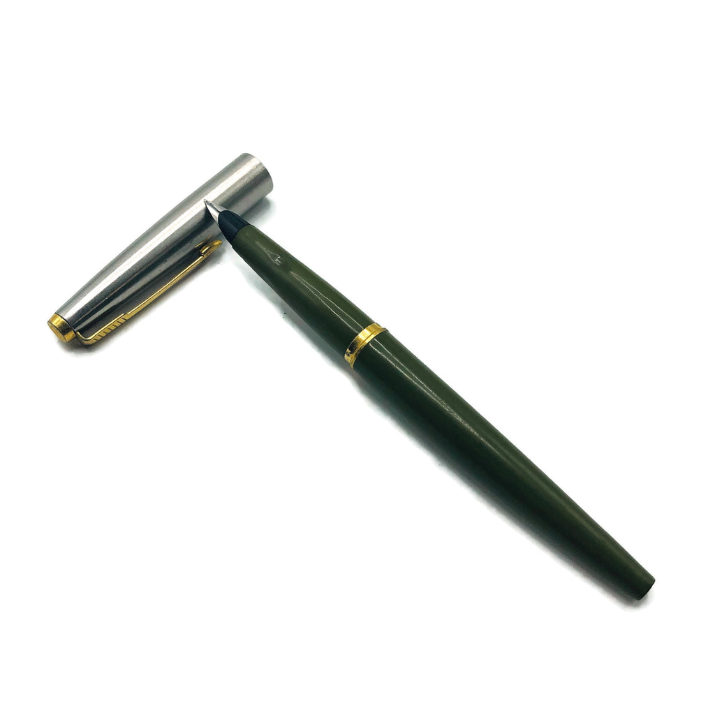 Vintage Parker 45 Fountain Pen