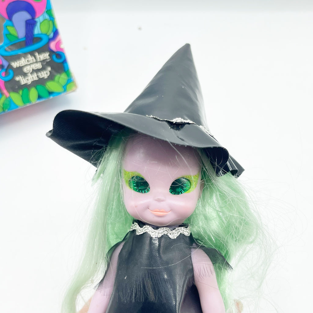 Rare Emerald Enchanted Witch Doll W/ Light-Up Eyes In Box