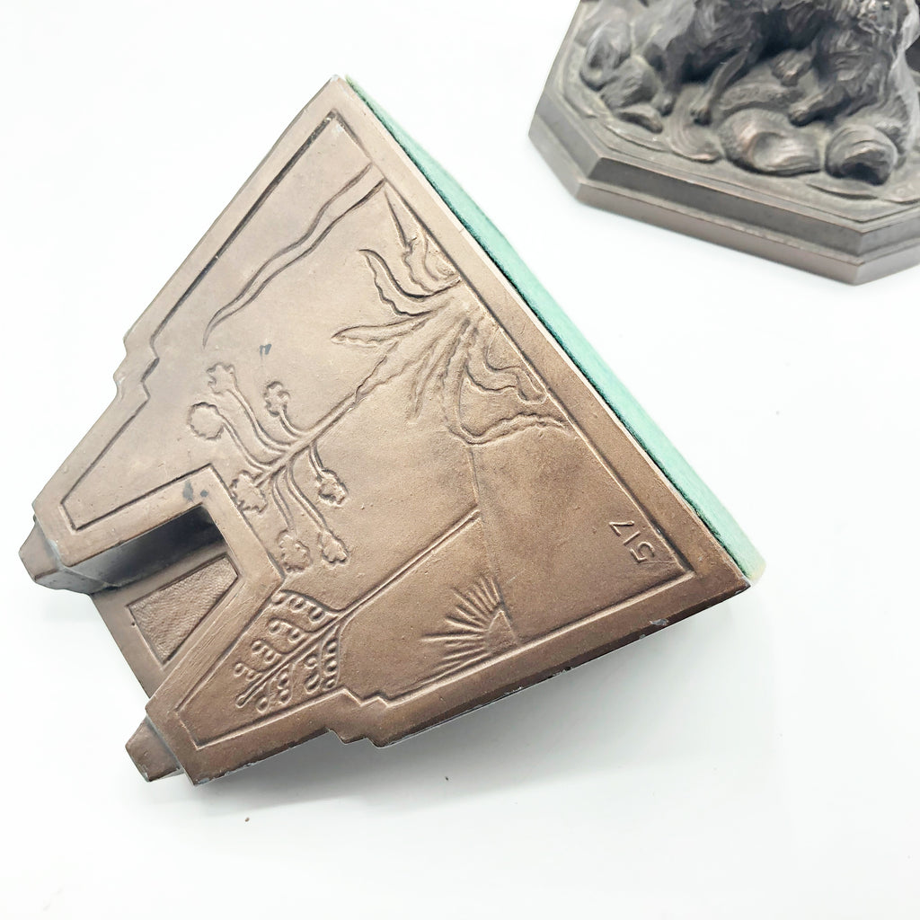 Vintage Bookends W/ Dogs Pekingese Dogs Spelter Metal