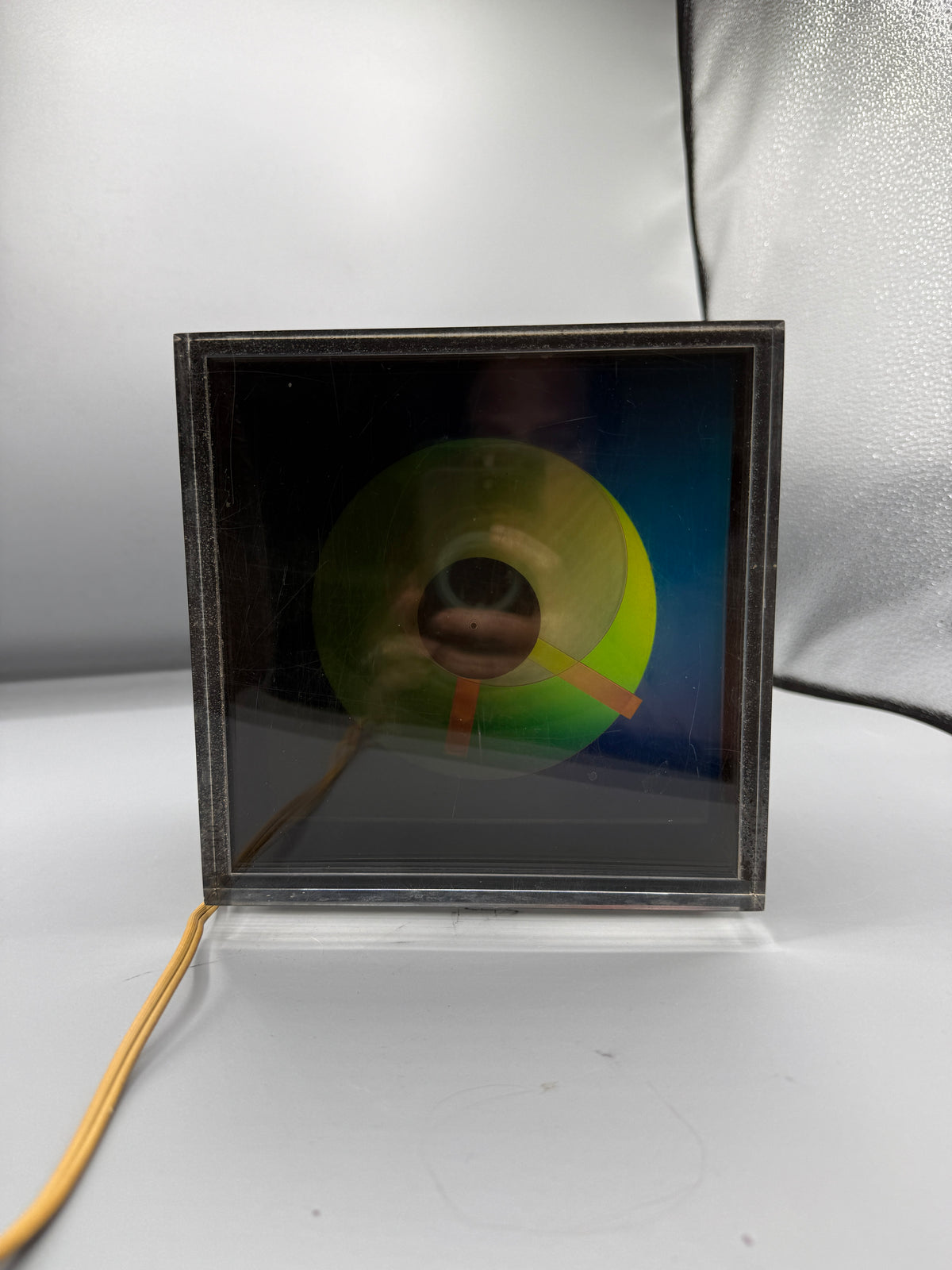 Vintage Kirsch Hamilton Prisma Color Changing Clock 1976