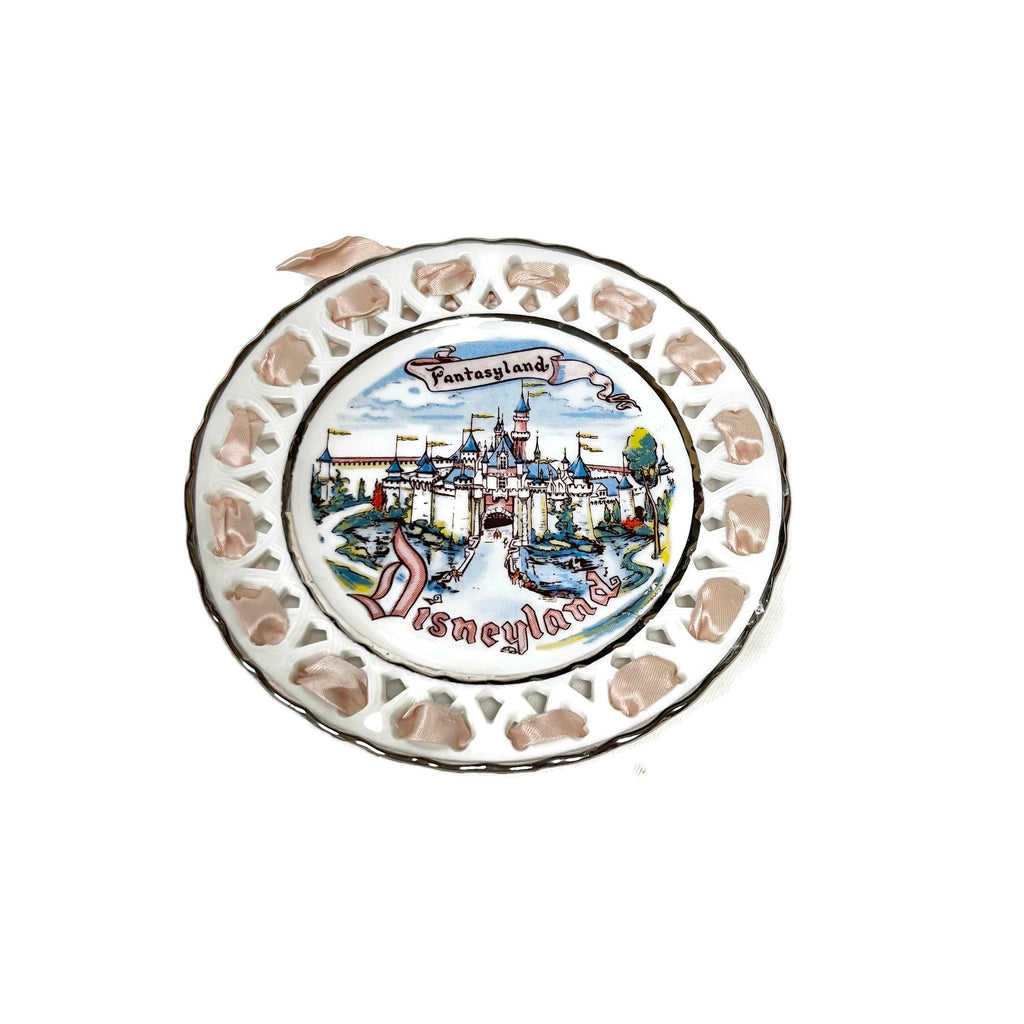 Vintage Rare 1957 Elenore Welborn Disneyland Fantasyland 6” Souvenir Plate 