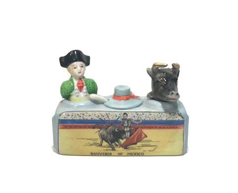 Vintage Souvenir Of Mexico Matador & Bull Nodder Salt & Pepper Shaker Set